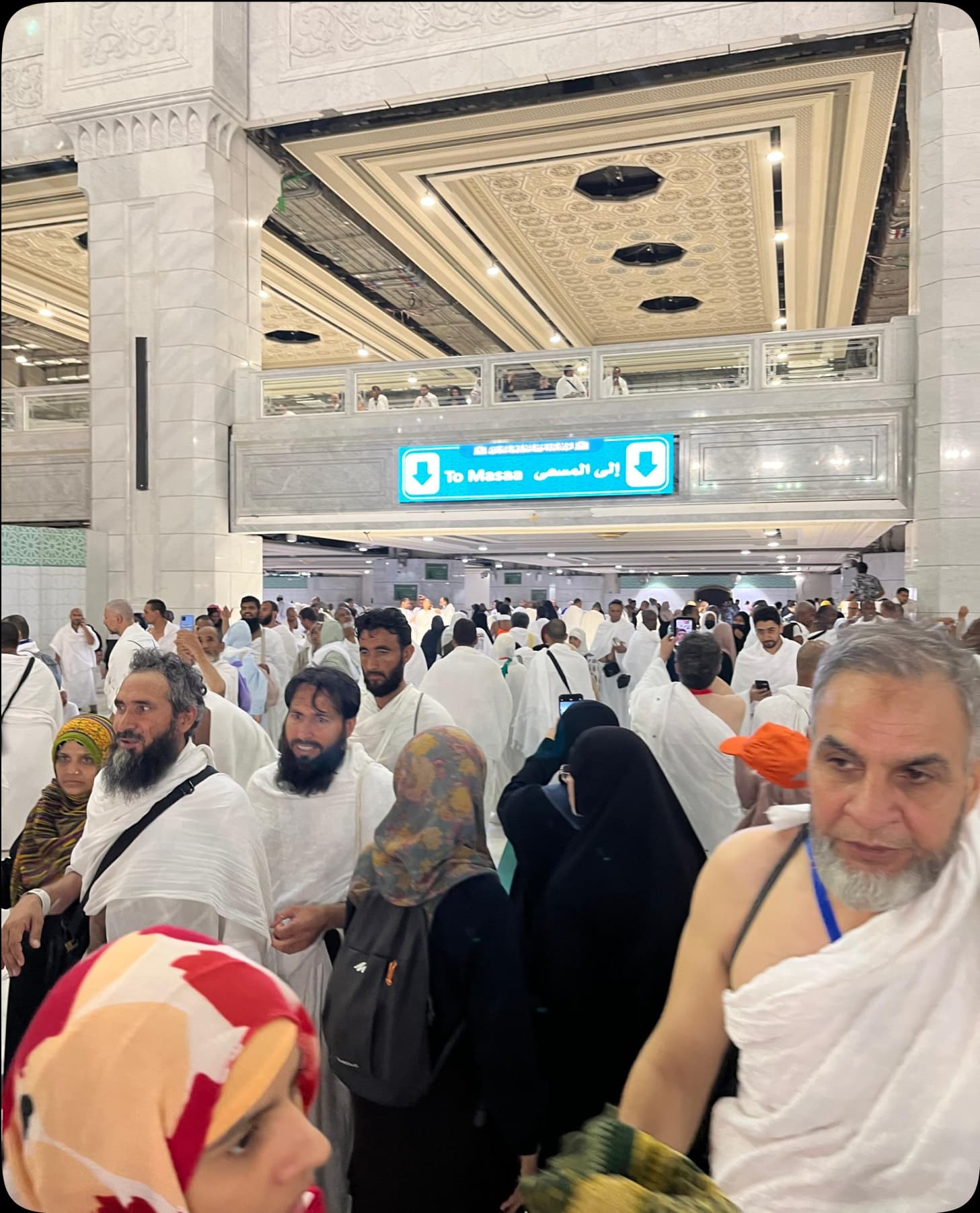 Dubai marina night lights – Dubai Luxury